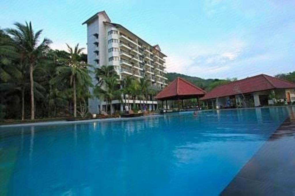 Laprima Hotel Лабуан-Бахо Экстерьер фото